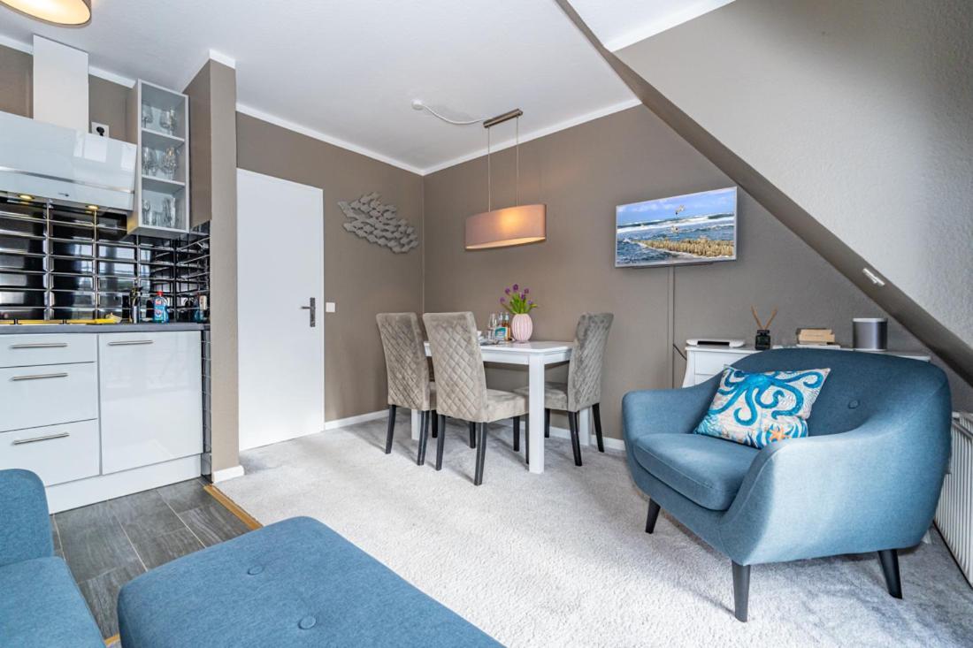 Maritim Und Individuell In Wenningstedt Mit Balkon Apartment Exterior foto