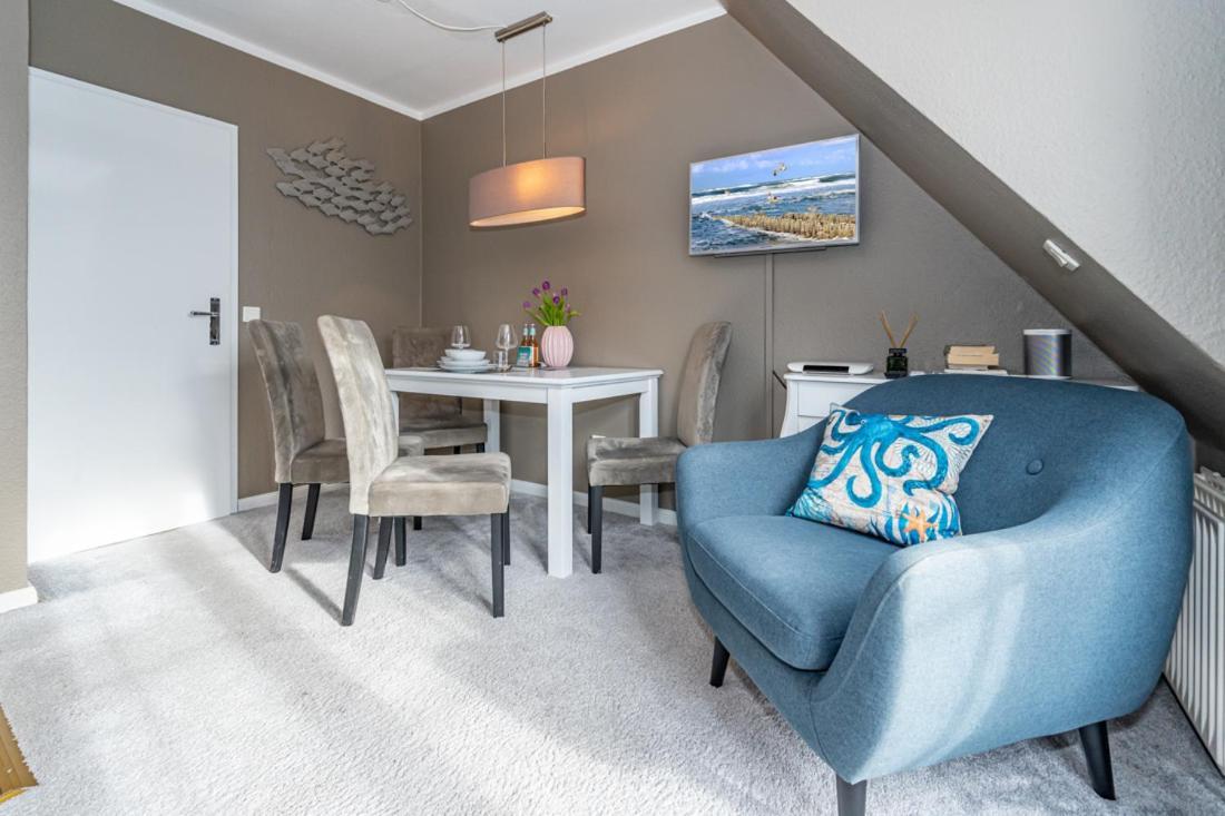 Maritim Und Individuell In Wenningstedt Mit Balkon Apartment Exterior foto